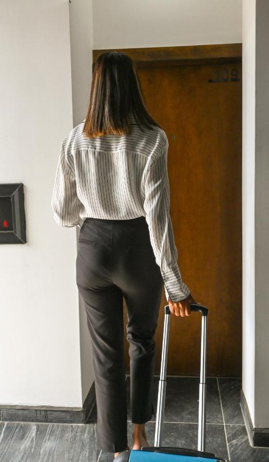 Hotel Stayhome エンセナダ エクステリア 写真